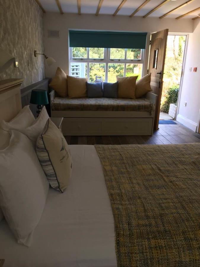 The Charterhouse Bed & Breakfast ทอร์คิ ภายนอก รูปภาพ